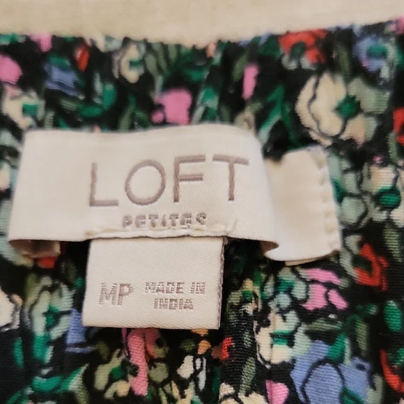 3/$20 LOFT Multicolor Floral Skater Skirt - Picture 2 of 6